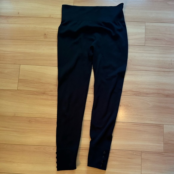 Maurices Pants - Maurices Fleece Black leggings 0X cable knit style decorative cuff warm cozy.
